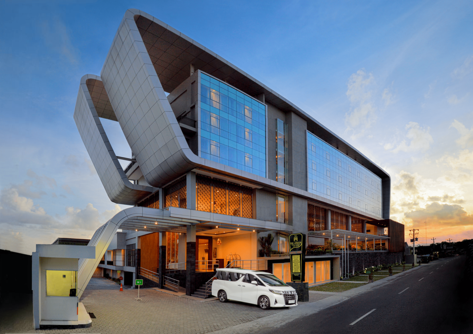 Galeri Hotel | The New Atrium Hotel